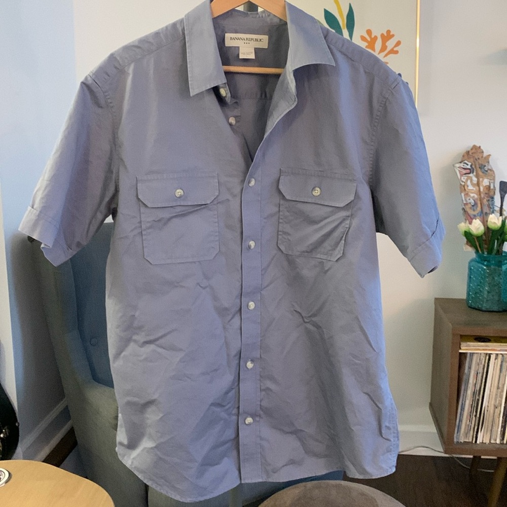 Men’s Banana Republic size Large 100% cotton Shirt